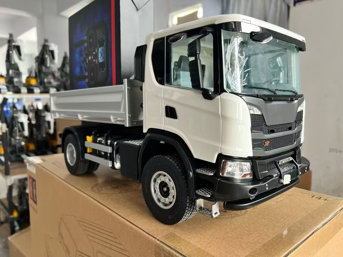 1/14 CNC 4x4 더블E E022 RC 덤프트럭  - Rc Hobby Models 리뷰 및 가격